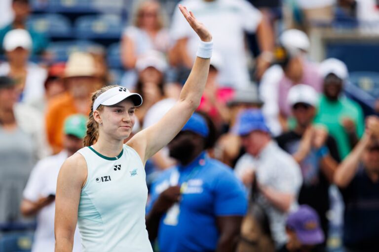 Rybakina et Gauff progressent à l'Omnium Banque Nationale à Toronto