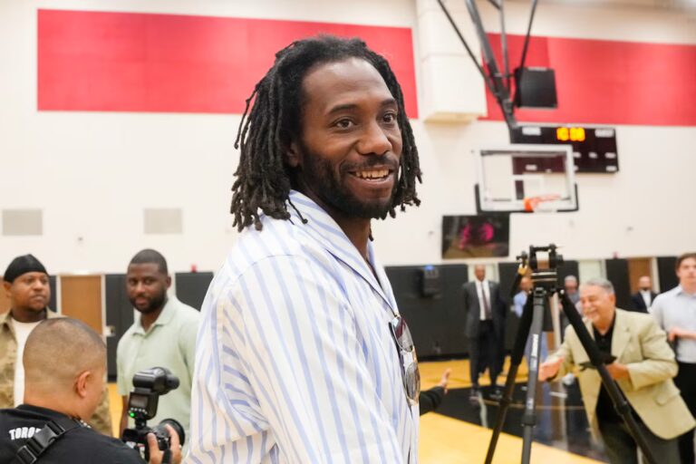 Voici une suggestion sur le drame Kawhi Leonard-Clippers – oubliez que c'est arrivé