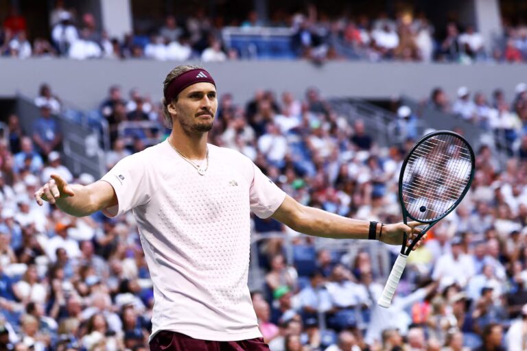 Alexander Zverev atteint la finale de l'US Open et attend le vainqueur Shelton-Tiafoe