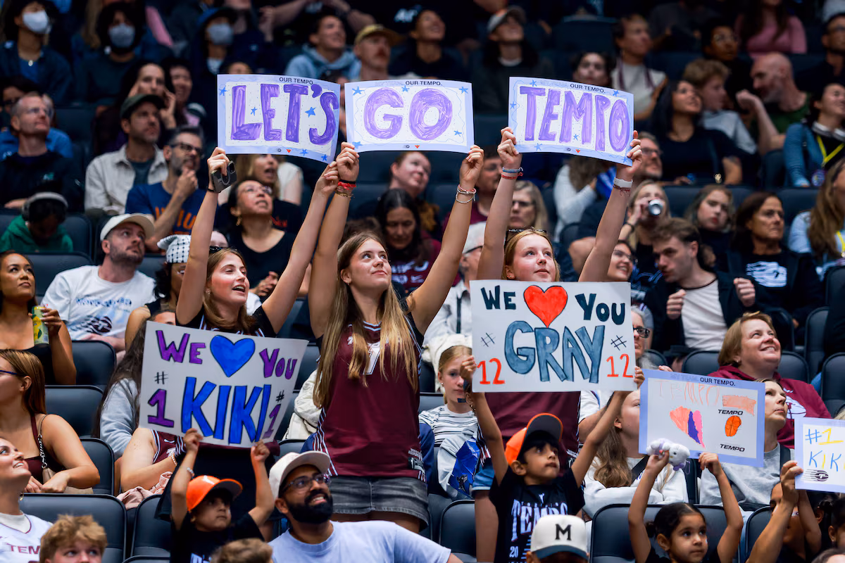 Alors que le fandom de Toronto Tempo atteint son paroxysme, les marques sentent une opportunité
