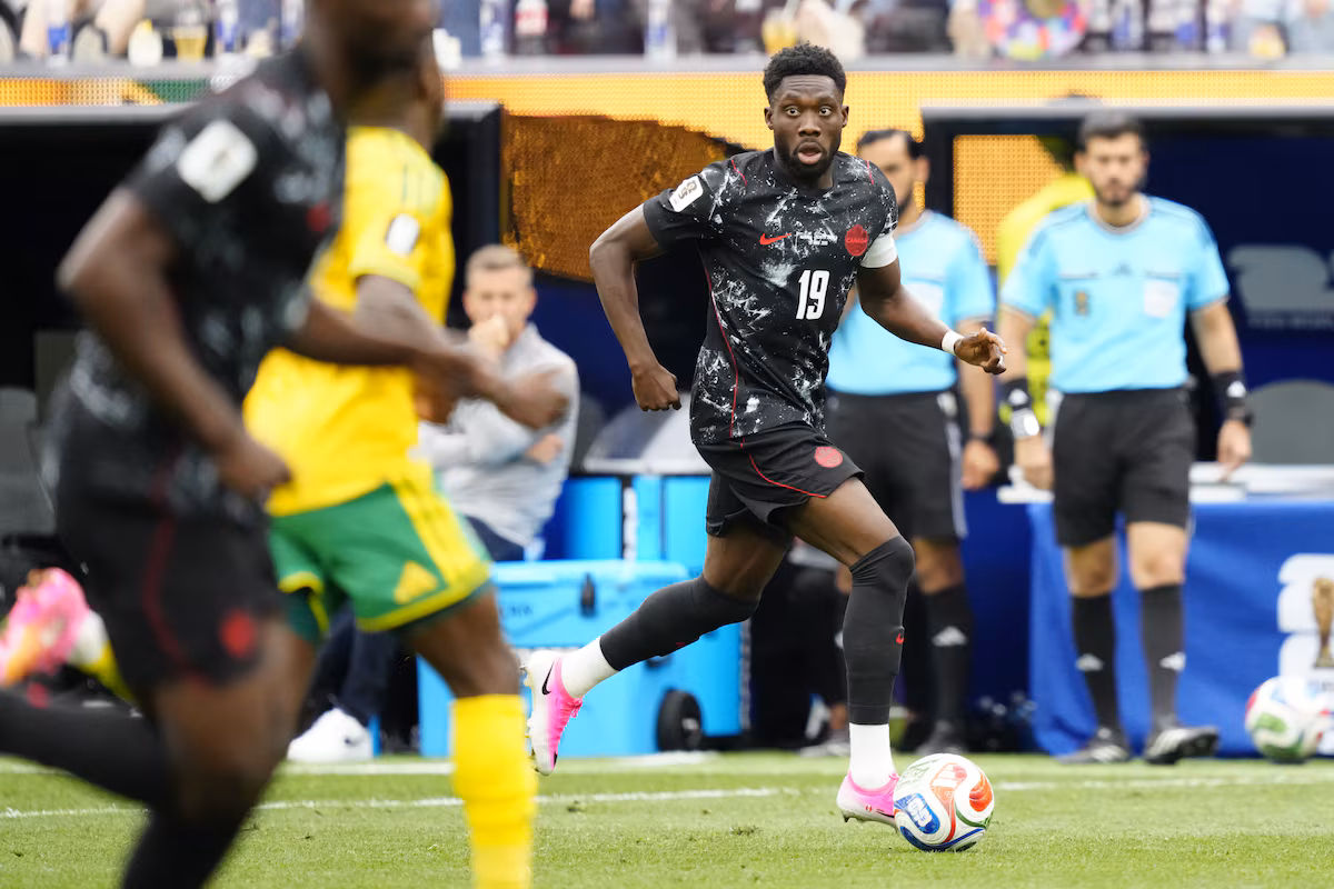 Davies et Crépeau rateront les matchs de retour du Canada à la Coupe du monde à Toronto et Montréal