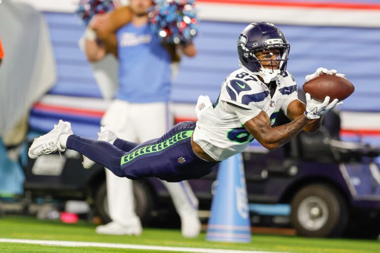 D'enseignant suppléant à la NFL, la persévérance porte ses fruits pour les Seahawks WR Foster
