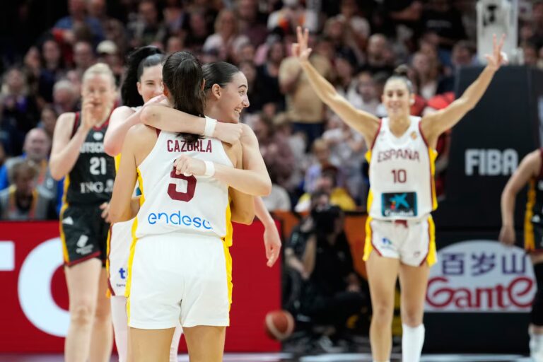 L'Espagne bat l'Allemagne, pays hôte, et remporte la médaille de bronze 81-58 à la Coupe du Monde féminine FIBA
