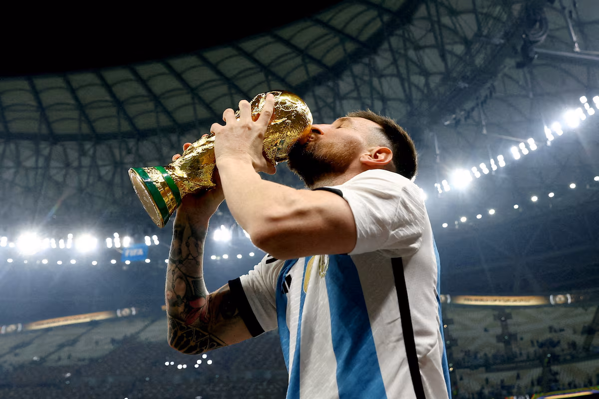 La légende argentine Lionel Messi se retire du football international