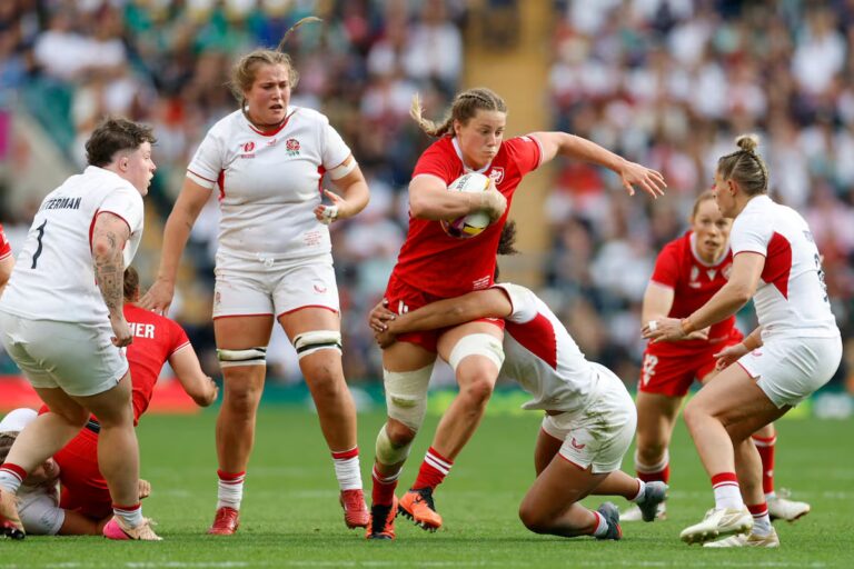 L'équipe féminine de rugby du Canada cherche à mettre fin à la séquence de 39 victoires consécutives de l'Angleterre