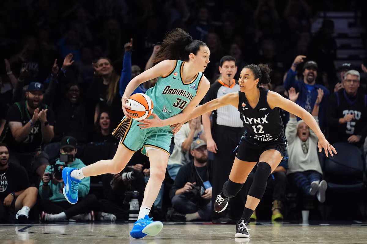 Les 34 points de Breanna Stewart mènent Liberty à la victoire du premier match contre Lynx
