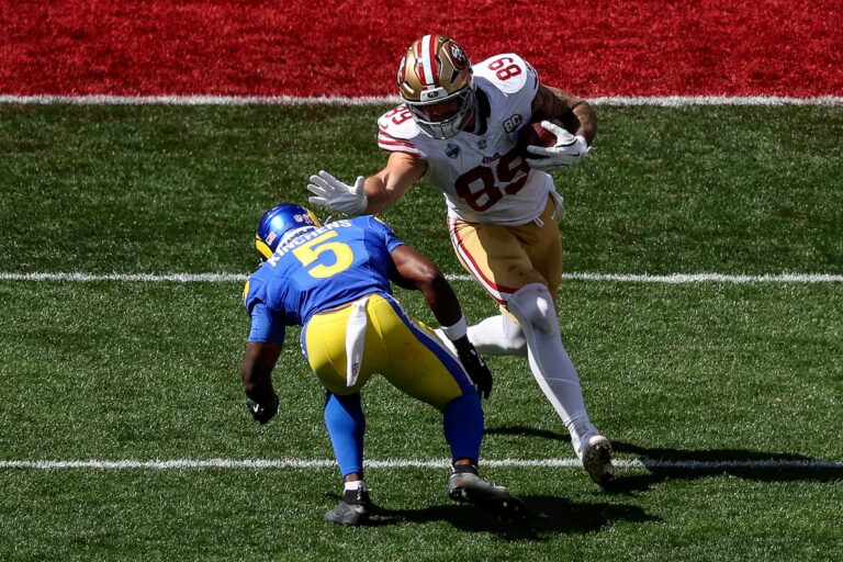 Les 49ers battent les Rams 27-7 lors du premier match de la NFL en Australie