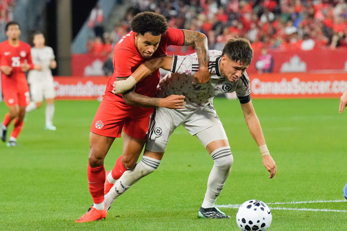 Les Canadiens battent le Chili, composé de neuf joueurs, lors de leur première sortie depuis la Coupe du Monde de la FIFA