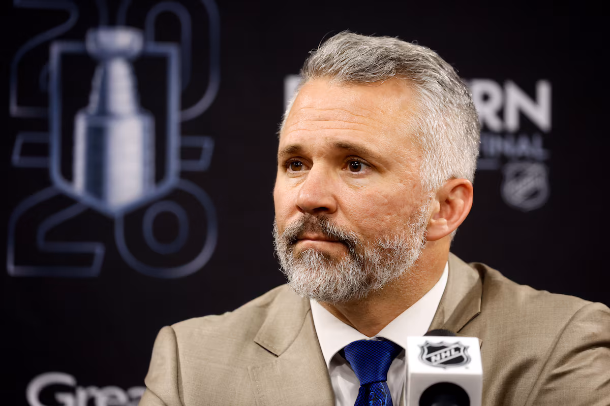 Les Canadiens de Montréal signent une prolongation de contrat de plusieurs années avec l'entraîneur-chef Martin St. Louis