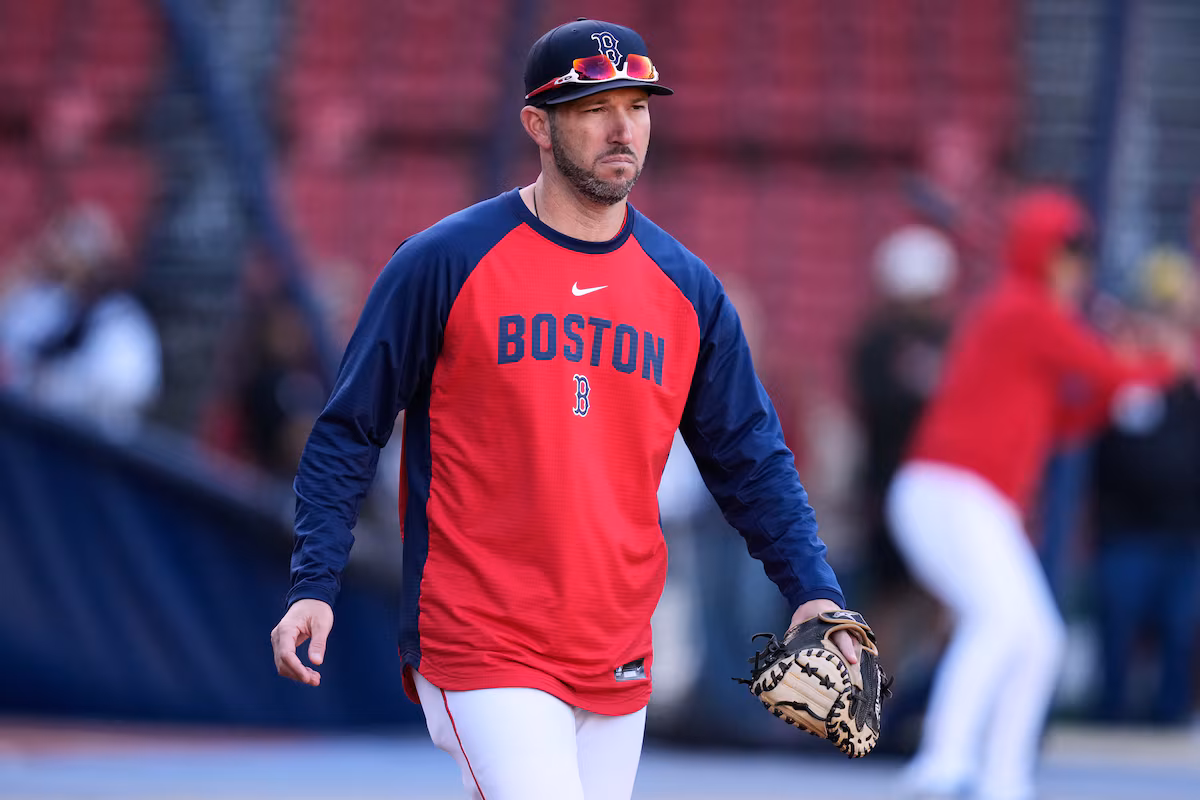 Les Red Sox abandonnent le titre intérimaire et nomment Chad Tracy le 49e manager de la franchise après un revirement historique