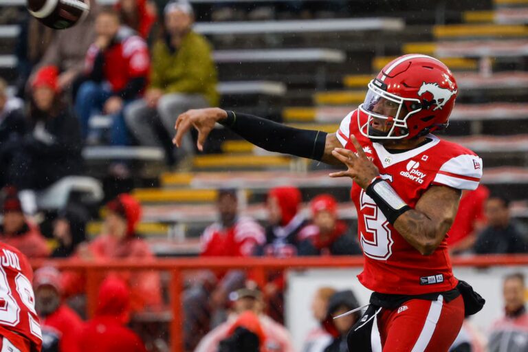 Les Stampeders désespérés accueillent les Rougenoirs sans victoire
