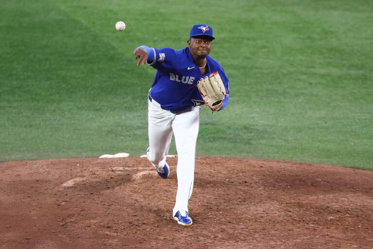 Les Tigers arrivent tard à Soriano, annulant une offre sans coup sûr alors que les Jays tombent 6-5