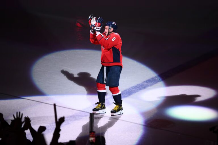 Les capitales disent qu'on a demandé à Ovechkin de filmer une publicité pour Russie unie alors qu'il était chez lui cet été