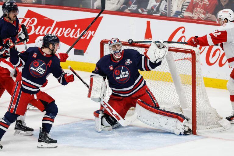 Monday Morning Halfback : la demande commerciale d'Hellebuyck et le contrat qui pourrait changer la LNH