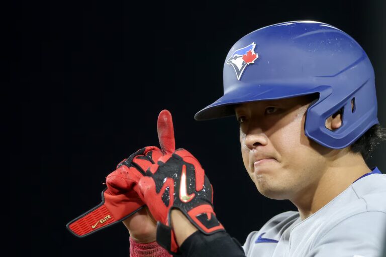 Okamoto et Smith frappent des circuits alors que les Blue Jays battent l'Athlétisme 4-2