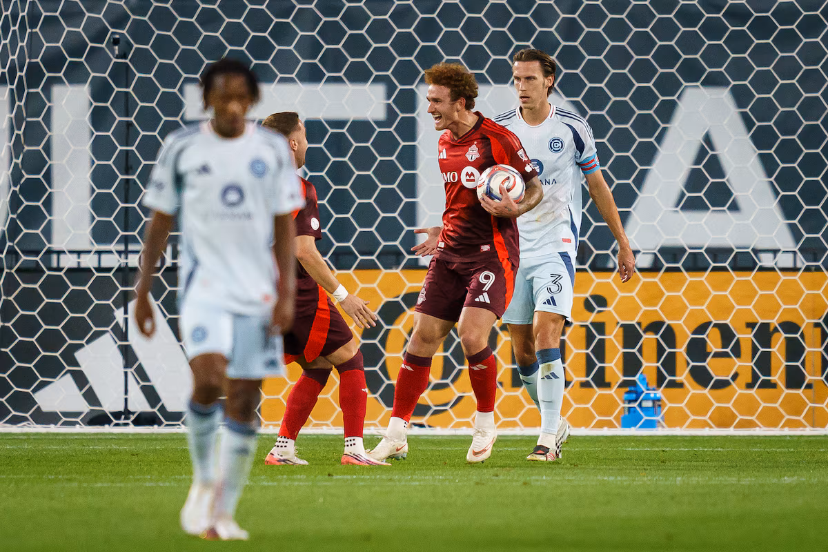 Sargent marque trois fois alors que le Toronto FC égalise l'Union de Philadelphie 4-4