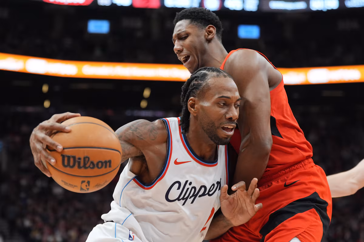Son poignet à peine giflé par la NBA, Kawhi Leonard marque un salaire avec les Raptors