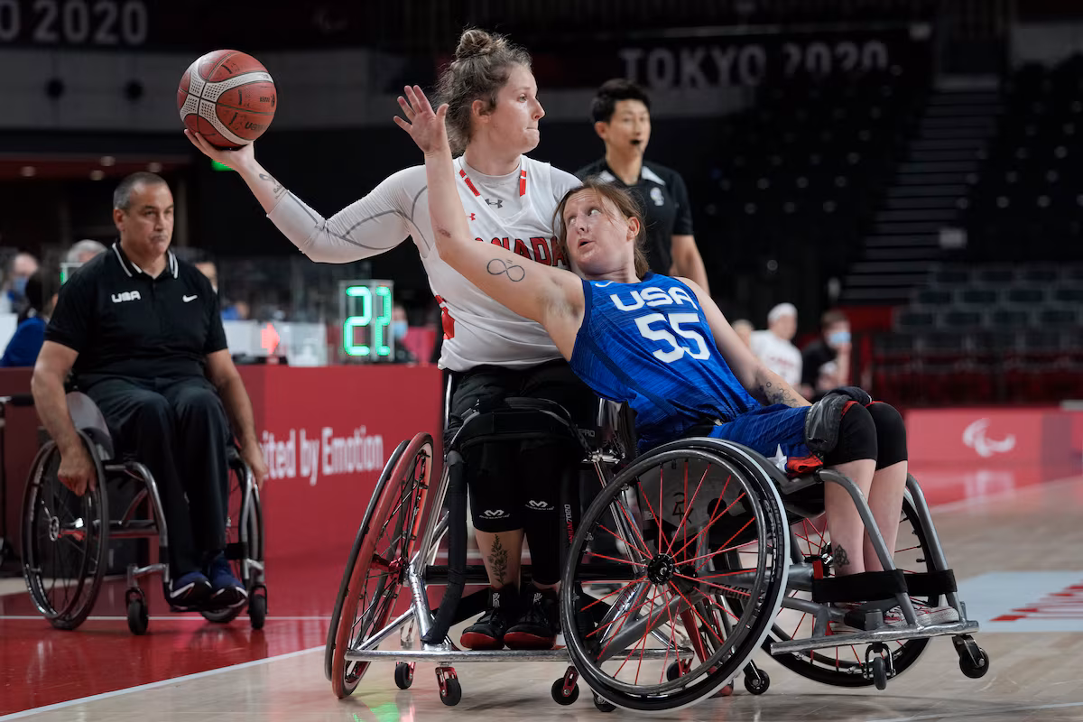 Terrain à domicile et grands espoirs alors que les Canadiens et Canadiennes visent l’or en basketball en fauteuil roulant