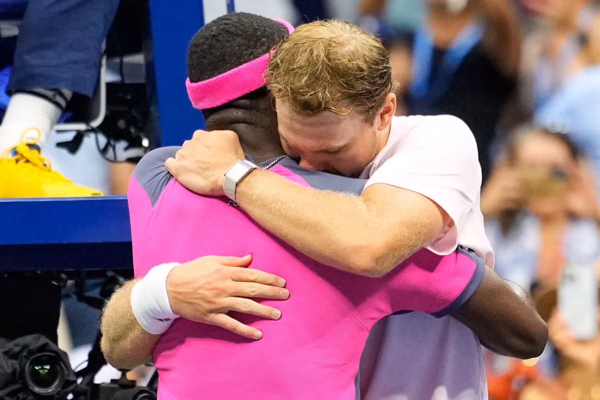 Tiafoe donne à Michelsen une épaule sur laquelle pleurer après la victoire à l'US Open