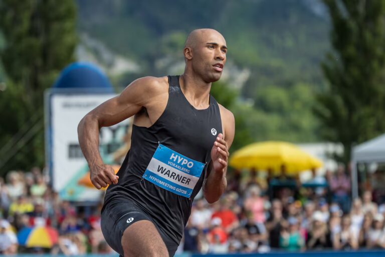 Votre enfant envisage de se spécialiser dans un sport ? Lisez ceci en premier
