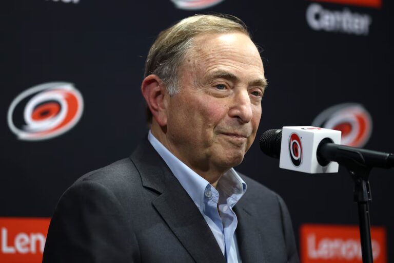 Bettman commence à donner des signes indiquant que son mandat à la tête de la LNH touche à sa fin