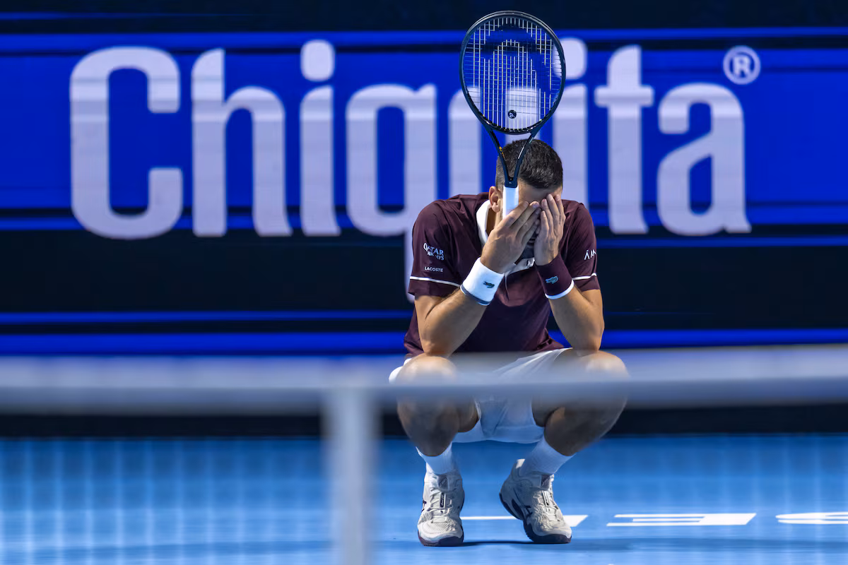 Djokovic absent à l'événement de Bâle, ville natale de Federer, reste à l'arrière du total de titres en carrière de l'icône suisse
