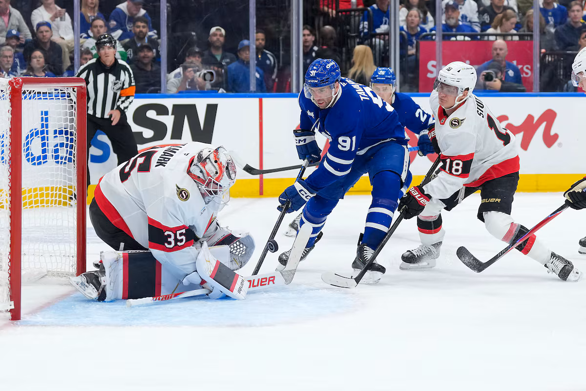 Hiller joue le jeu de l'attente avec la ligne Tavares, Nylander et McKenna