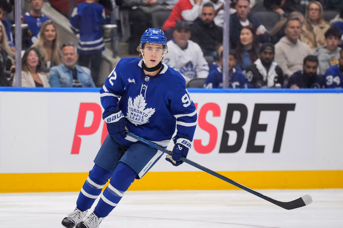 La recrue en titre de l'année dans la LNH dit à McKenna des Leafs de profiter de la balade