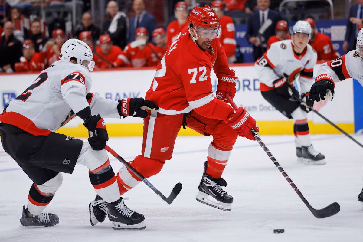 Larkin marque en retour à l'alignement alors que les Red Wings battent les Sénateurs 5-3