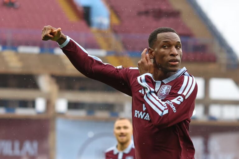 Le début de saison parfait de Manchester City en Premier League se termine par une défaite à Aston Villa