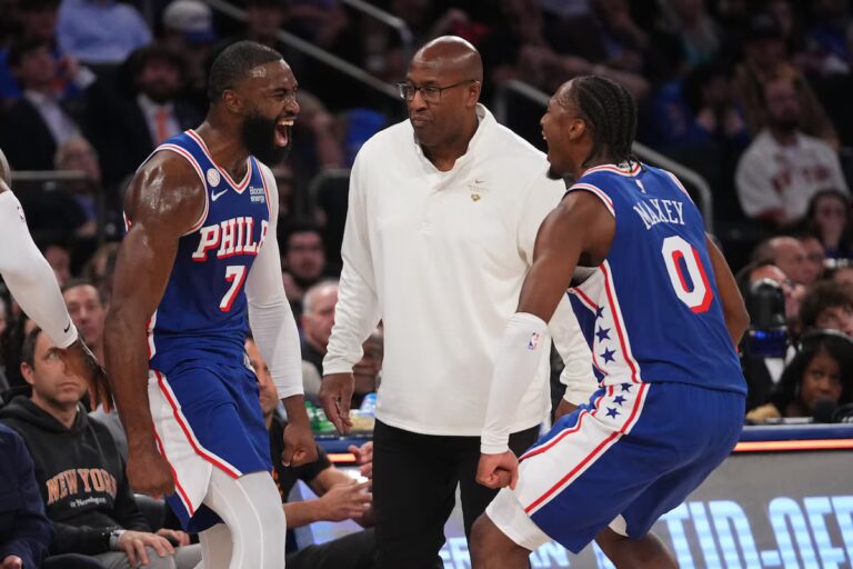 Les 76ers remportent le match d'ouverture avec LeBron et battent les Knicks 106-100