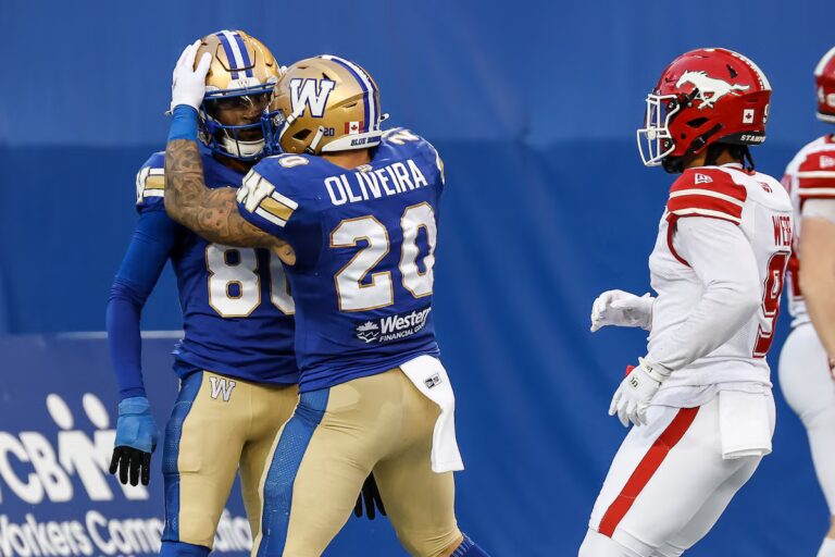 Les Blue Bombers contribuent à leur réussite en séries éliminatoires avec une victoire de 33-28 contre les Stampeders
