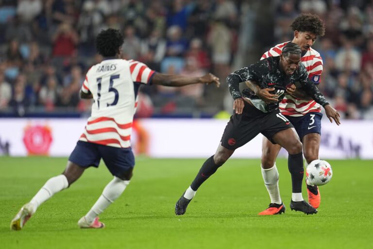 Les États-Unis dominent le Canada 1-0 en match amical de football masculin