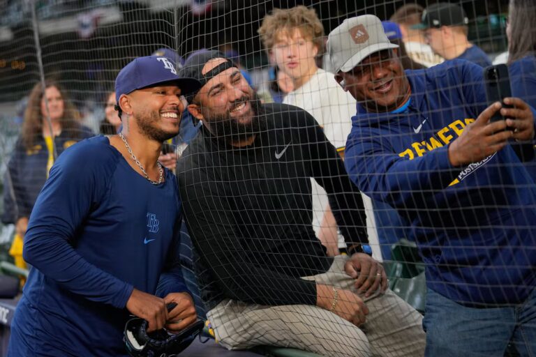 Milwaukee l'aime toujours, mais Freddy Peralta tentera de battre les Brewers lors du troisième match des World Series