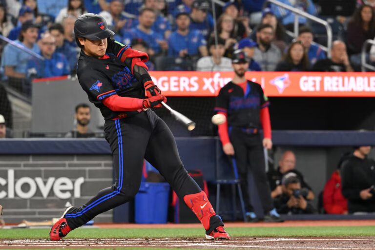 Okamoto propulse les Blue Jays devant les Reds 6-5
