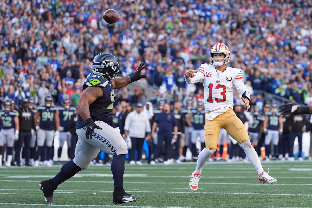 Purdy mène deux buts tardifs qui soulèvent les 49ers contre les Seahawks
