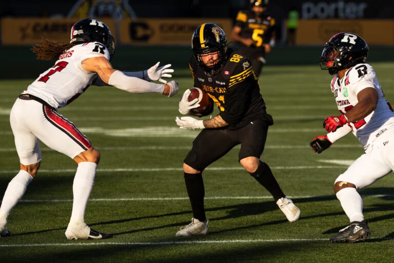 Tre Ford et Marc Liegghio mènent les Tiger-Cats de Hamilton à une victoire de 35-22 contre les Redblacks d'Ottawa